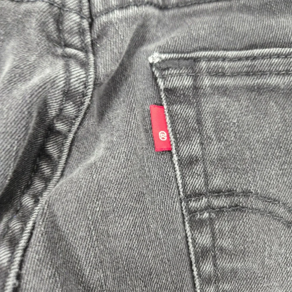 Levi's 511 Slim Fit Jeans‎ Black Wash Tag 29x30 measured 28x26 Red Tab (R) only